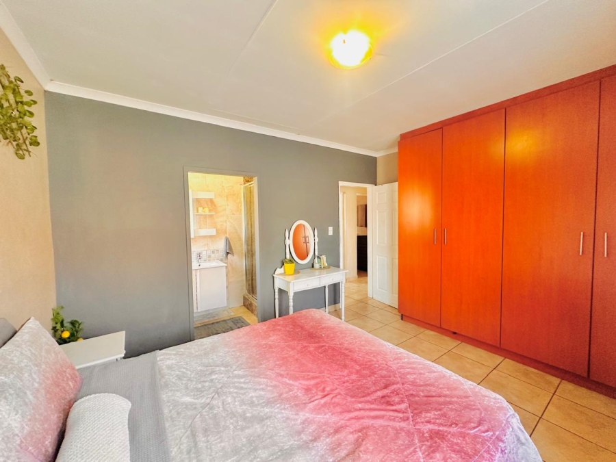 3 Bedroom Property for Sale in Waterval East North West